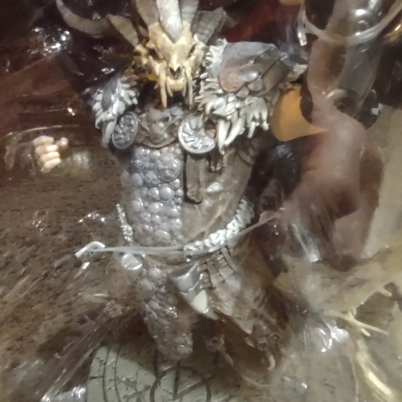 DIABLO IV LANDSLIDE DRUID BY MCFARLANE TOYS - Picture 2 of 8